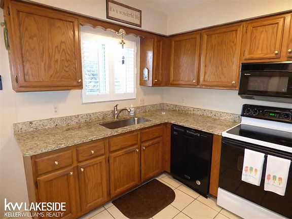 3rd image of 20500 Palm Meadow Dr