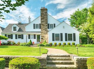 20661 Avalon Dr, Rocky River, OH 44116