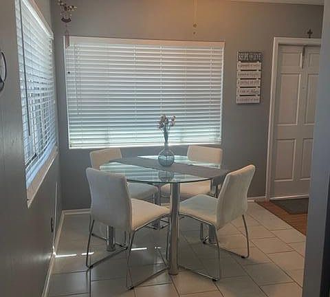 5th image of 3320 Lake Osborne Dr E #211