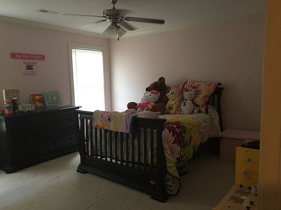 4th image of 1041 Gothic Manor Ln