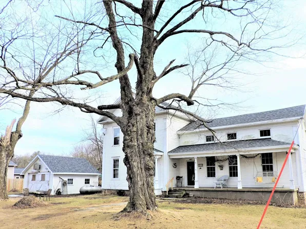 8821 Ann St, Omro, WI 54963