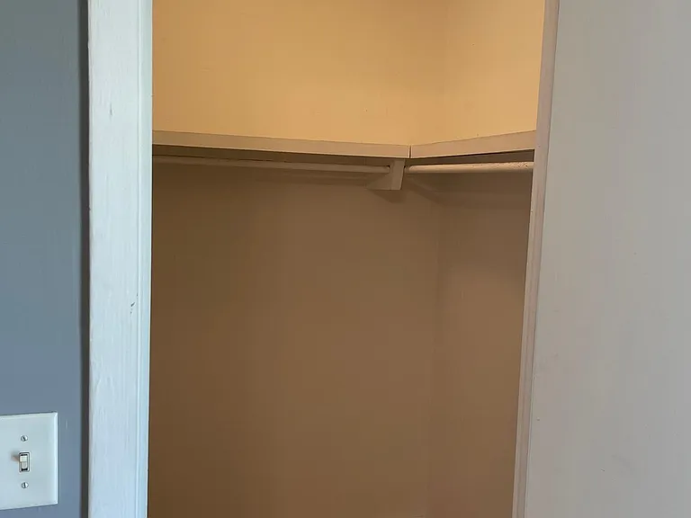 1510 Clay Ave #A — Photo 6