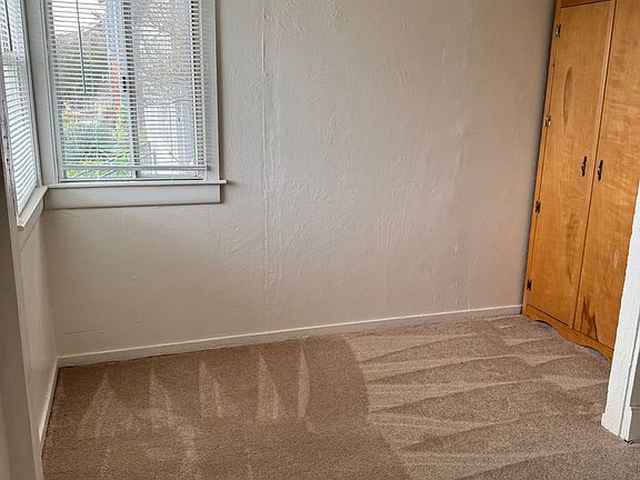 3rd image of 725-737 Hawthorne St #1