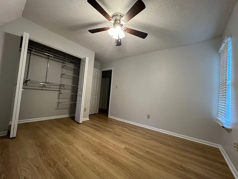 6428 Whitewater Dr — Photo 13