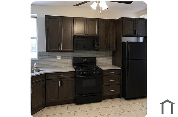 Building Photo - 3552 W Polk St #2