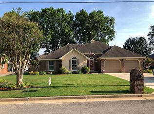 2211 Victoria Dr SW, Decatur, AL 35603