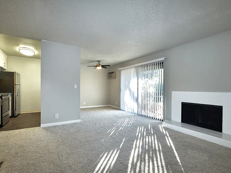 DP8 1bed living small