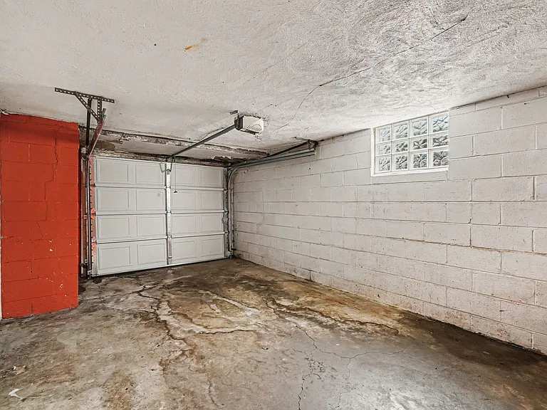 937 Grand Ave — Photo 19
