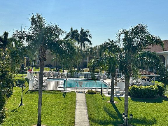 2nd image of 12481 McGregor Blvd APT 16