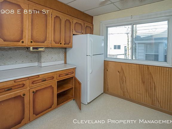 3rd image of 4908 E 85th St