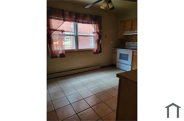 Building Photo - 5000 W Jackson Blvd #1N