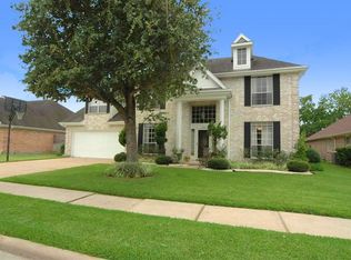1808 Oakedge Dr, Pearland, TX 77581