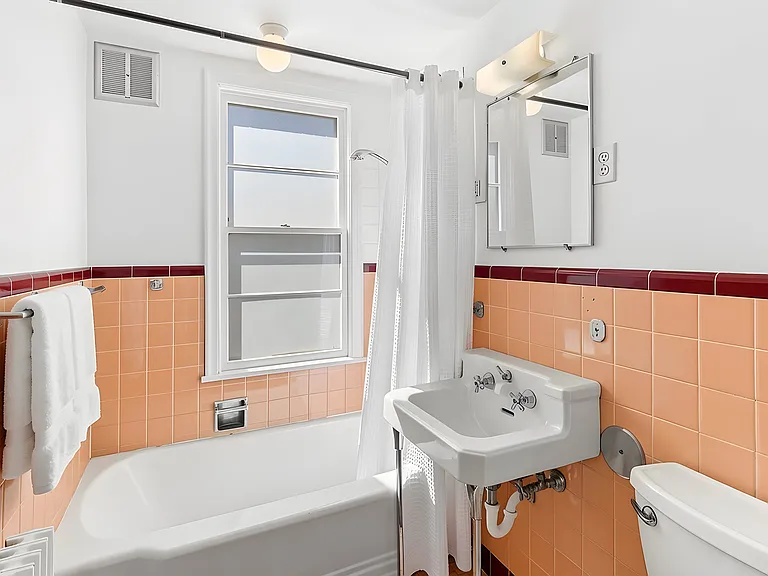 1846 Portland Ave #1 — Photo 7
