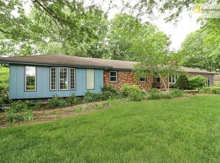 1218 NE Blackwell Rd, Lees Summit, MO 64086