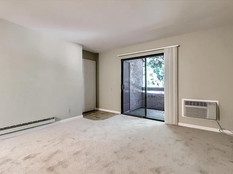 2250 Monroe St #382 — Photo 5