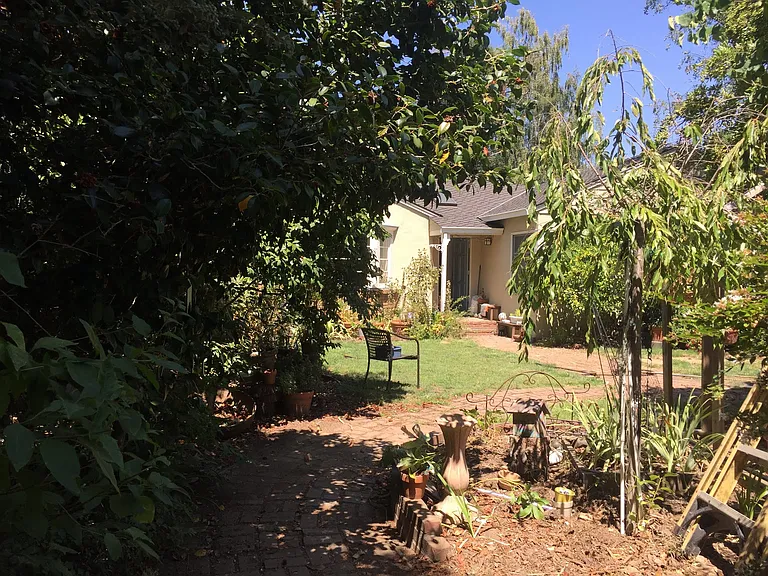 870 Creek Dr — Photo 11