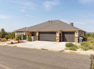 1536 S Cliff Dr, Hurricane, UT 84737