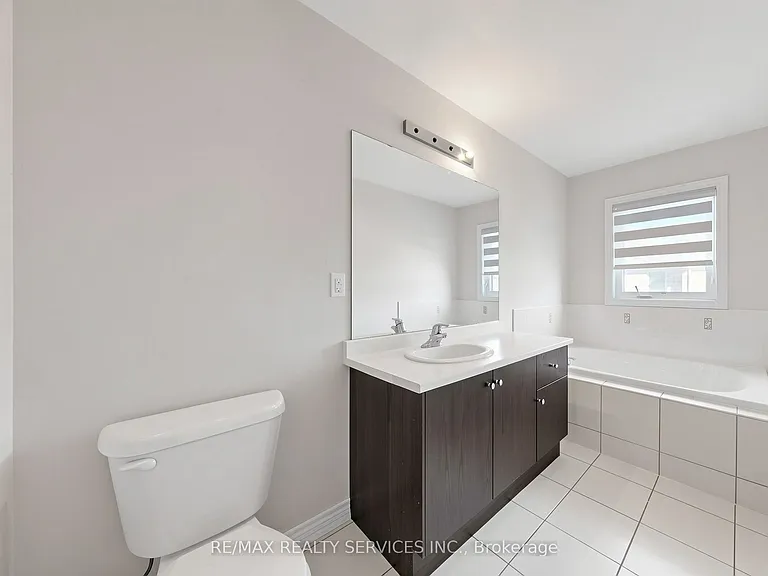 19 Sea Drifter Cres — Photo 32