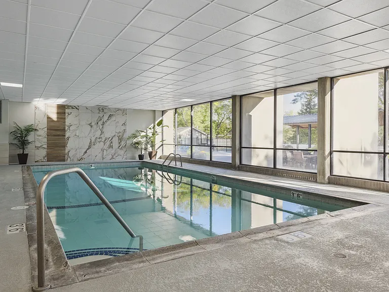 The Edina Towers — Photo 10