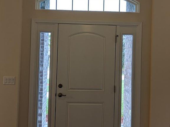 5th image of 109 Bickford Dr