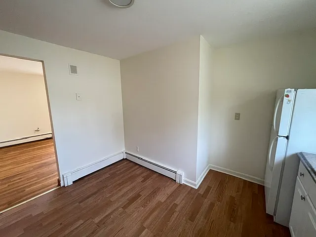 80 Sea St #3 — Photo 3