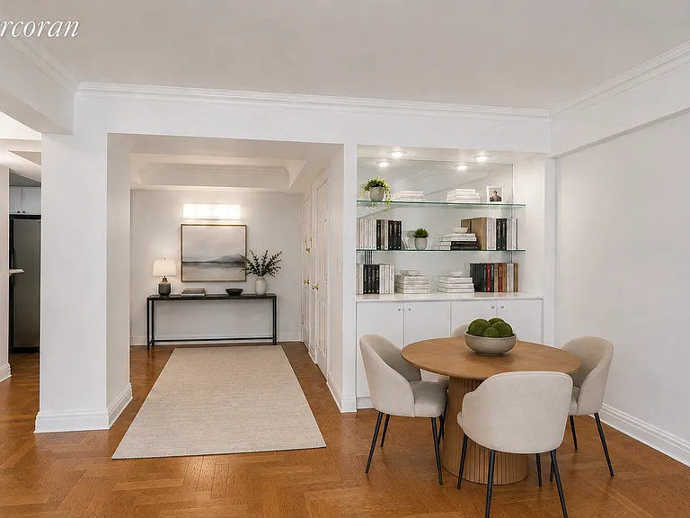 135 E 54th St #10B — Photo 2
