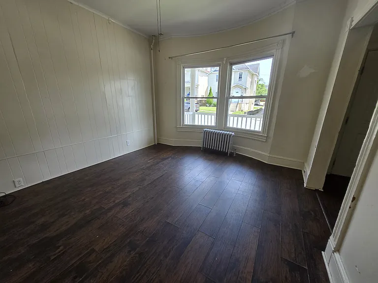 407 N Webster Ave — Photo 8
