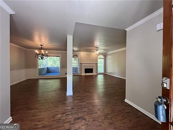 5th image of 1199 Olde Bridge Dr