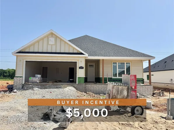 2795 Relaxation Ave, Springdale, AR 72764