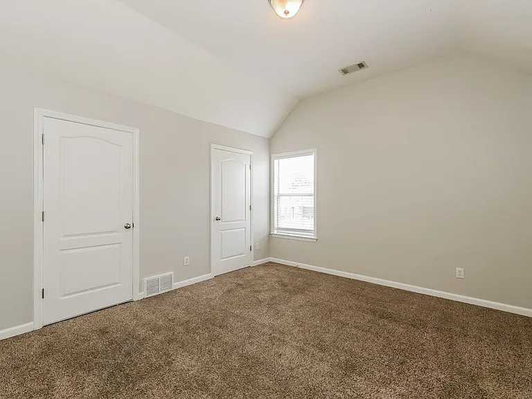10076 Sutton Ridge Ln — Photo 15