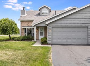 1884 Sycamore Ct, Crown Point, IN 46307