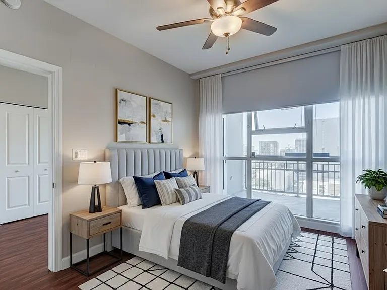 300 W Beech St #2101 — Photo 17