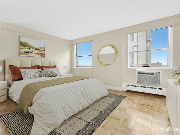 1175 York Avenue PHB4 image 3 of 11