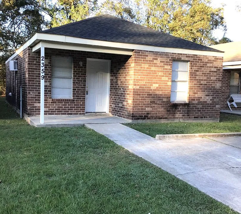 2359 Elm Park Dr