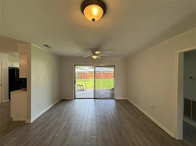 420 E William David Pkwy — Photo 7