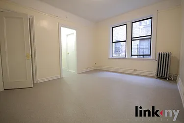 Rented by Link NY Realty