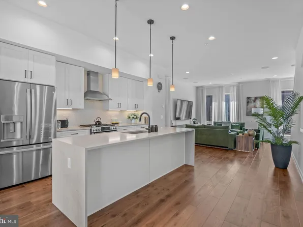 3121 Sunrise Walk, Philadelphia, PA 19125