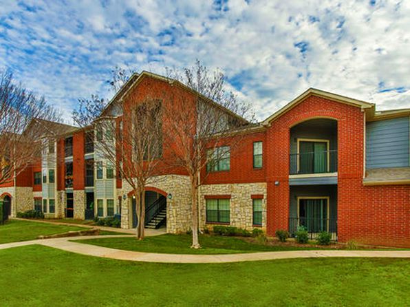 Homes of Mountain Creek | 1350 Skyline Rd, Grand Prairie, TX