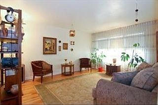 2nd image of 6107 N Kedzie Ave #1S