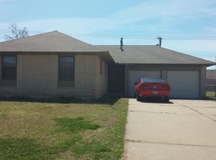108 SW 16th St, Moore, OK 73160