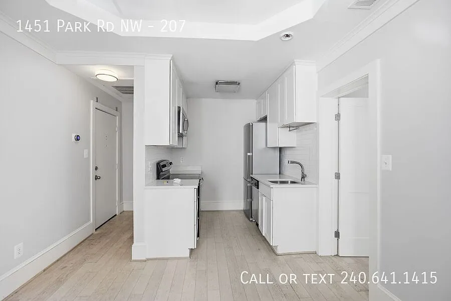 Beautiful 1 BR/1 BA Condo in Columbia Heights! — Photo 2