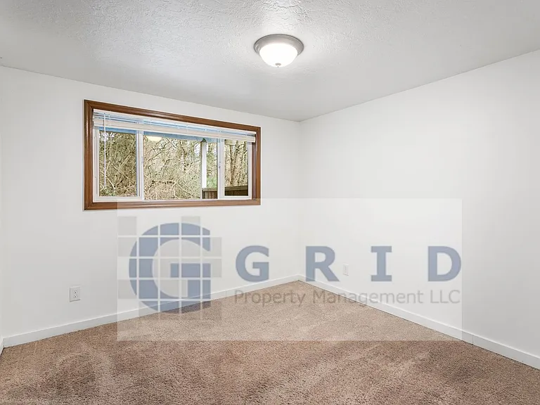 3213 SW Marigold St — Photo 14