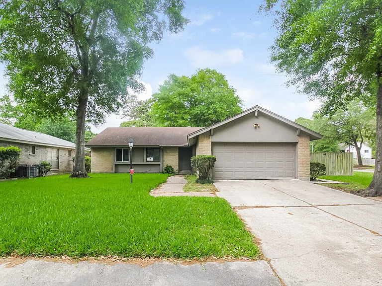 5327 Enchanted Timbers Dr — Photo 1
