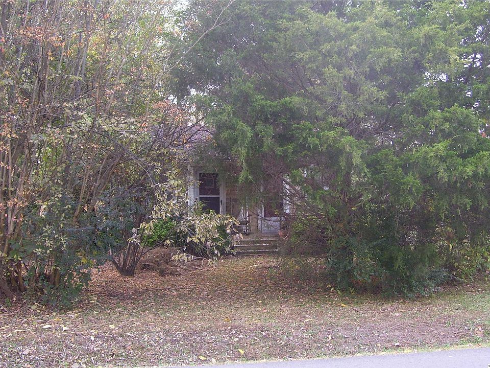 2nd image of 508 S Houston St