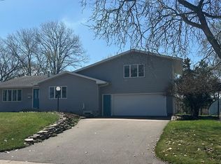 1014 Green Bay St, Onalaska, WI 54650