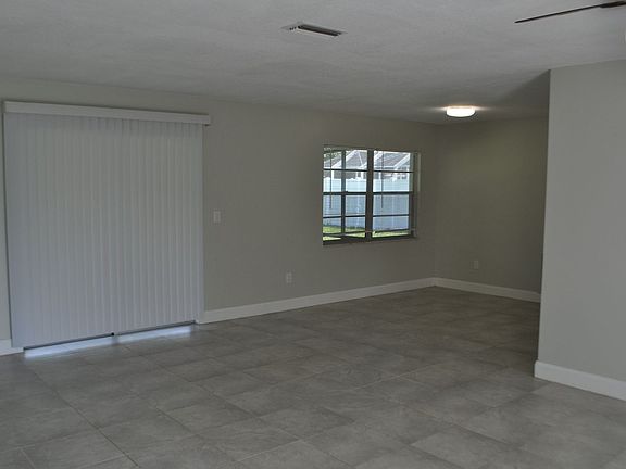 3rd image of 17 Felter Ln