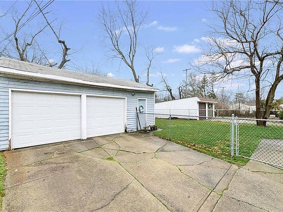 5th image of 13608 Leroy Ave
