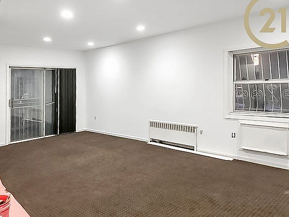 4th image of 1301 Avenue