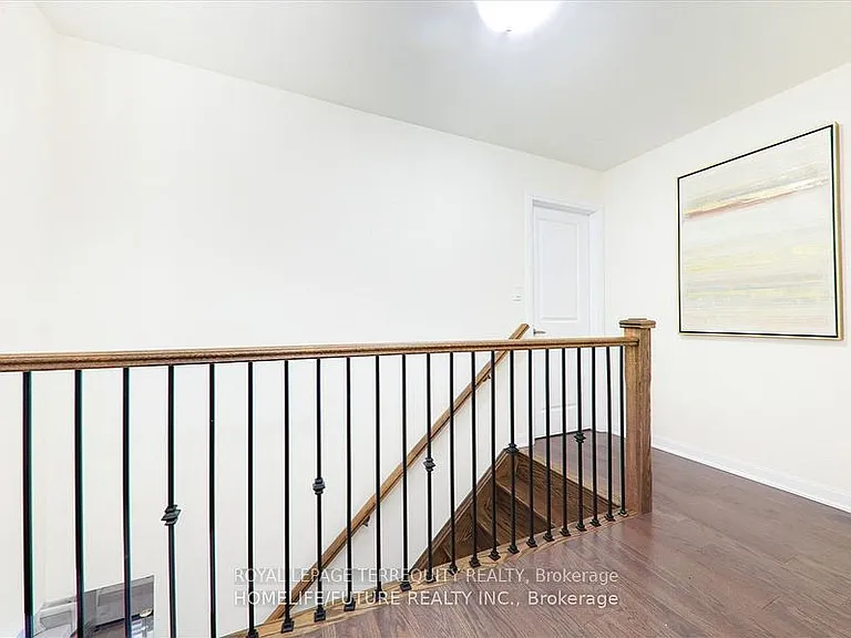 2412 Fall Harvest Cres — Photo 26