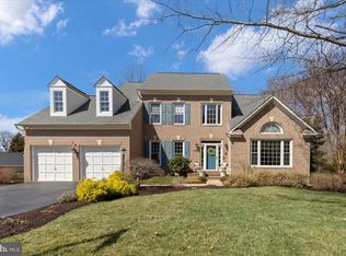 6710 Hartwood Ln, Centreville, VA 20121